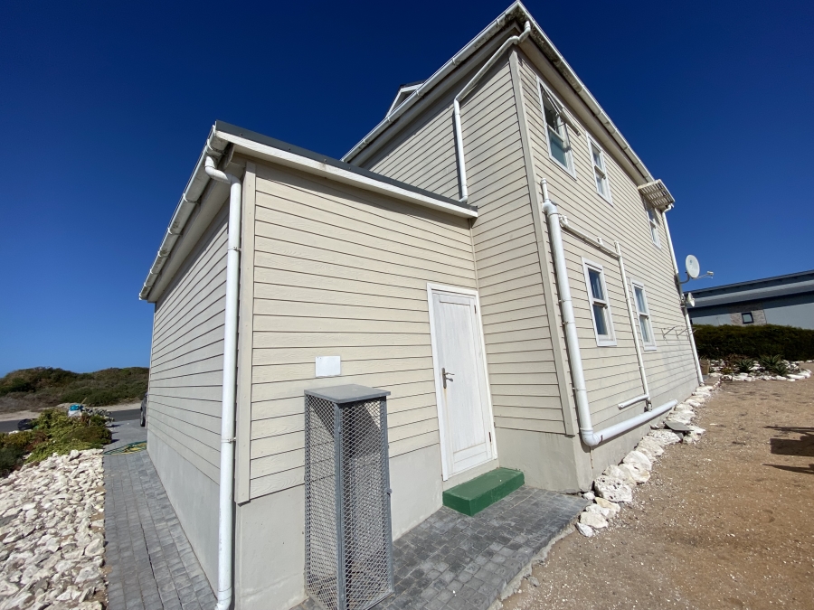 To Let 2 Bedroom Property for Rent in Yzerfontein Western Cape